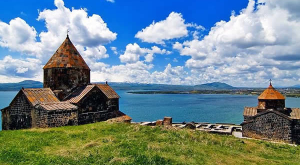 Monastery-of-Sevanavank-Lake-Sevan-Armenia.-Author-Vigen-Hakhverdyan.-Licensed-under-the-Creative-Commons-Attribution-Share-Alike-600x330